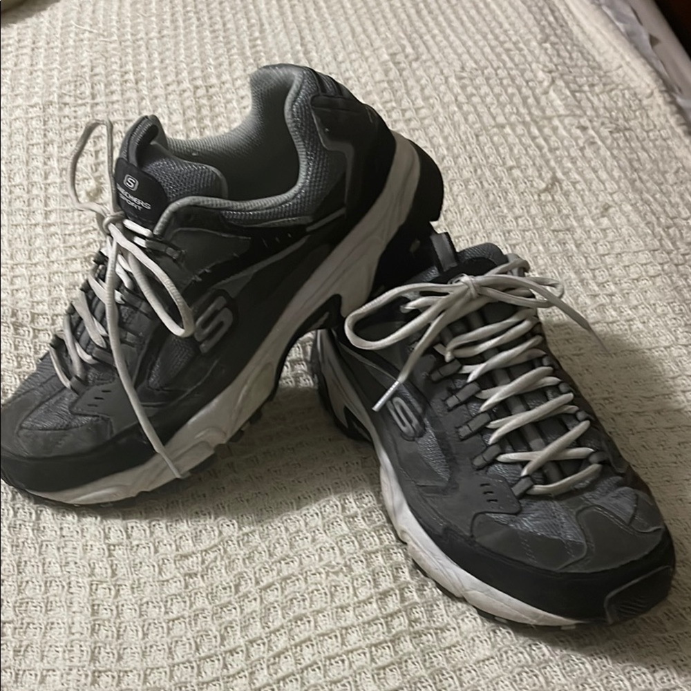 Skechers Men's Gray Athletic Shoes